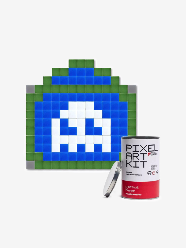 pixel art paris - kubbick blue