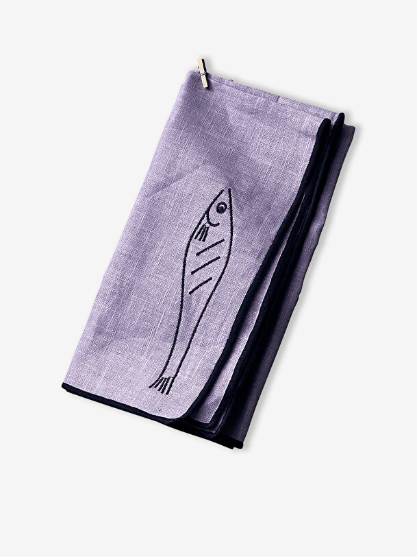 set of 2 fish napkins p urple