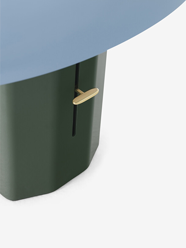 bluegreen table lamp green