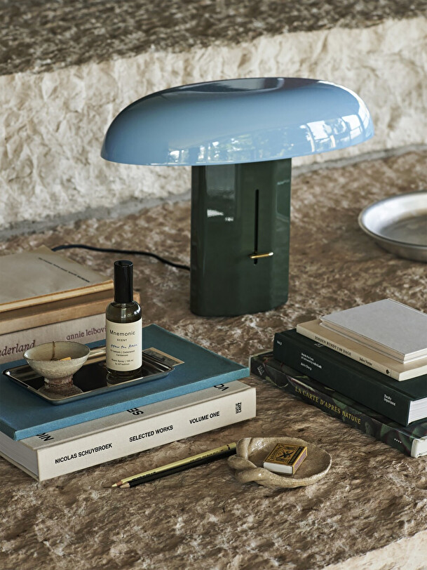 bluegreen table lamp green