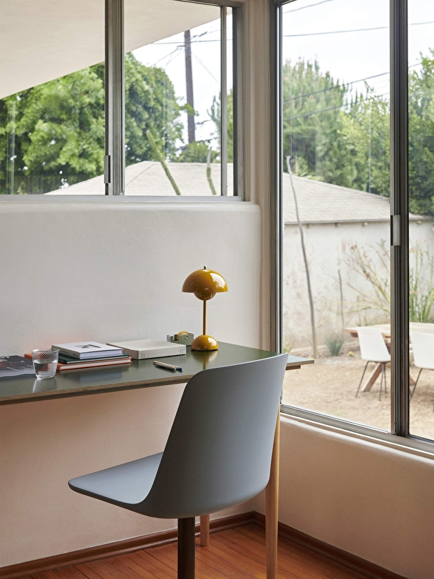 flowerpot nomad lamp mustard