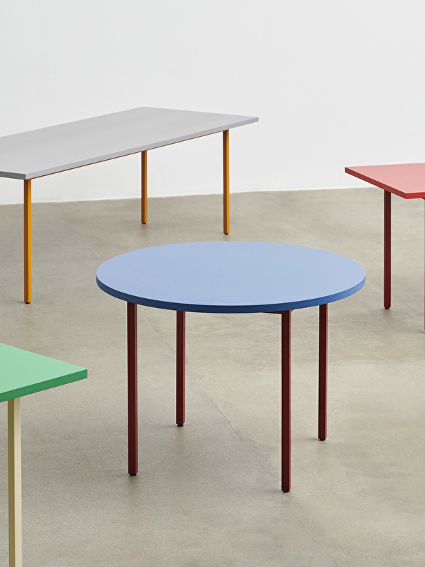 blue foot bordeaux table d105 blue
