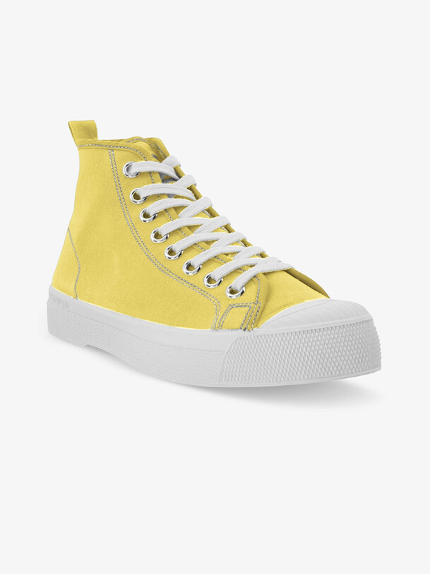 woman stella b79 corn