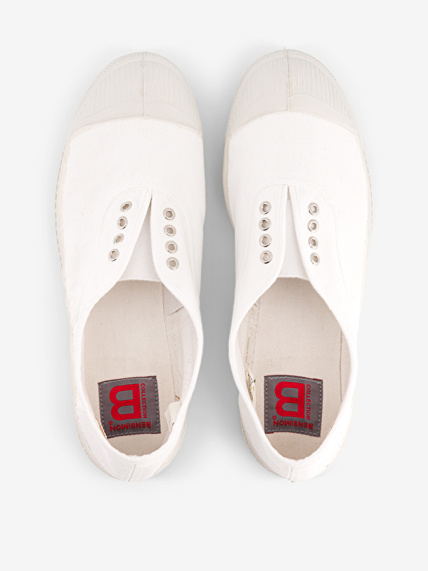 tennis elly woman white