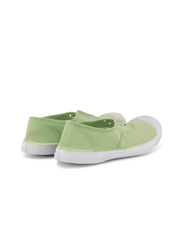 woman elly tennis pomme